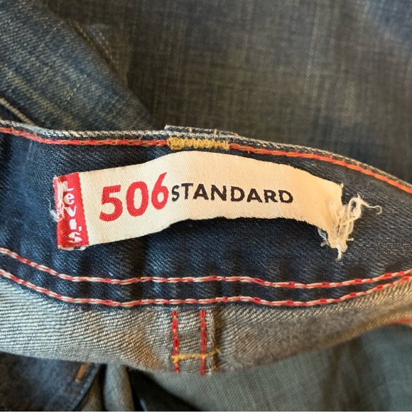 Levi's 506 Standard Rise Mens Size 31 x 32 Zipper Pockets Denim Jeans - Picture 6 of 16